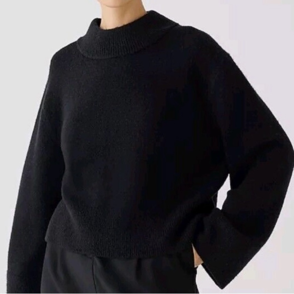 Women’s JCrew Sweater - Size XS